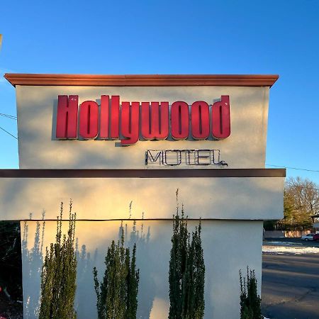 Hollywood Motel Farmingdale Eksteriør billede