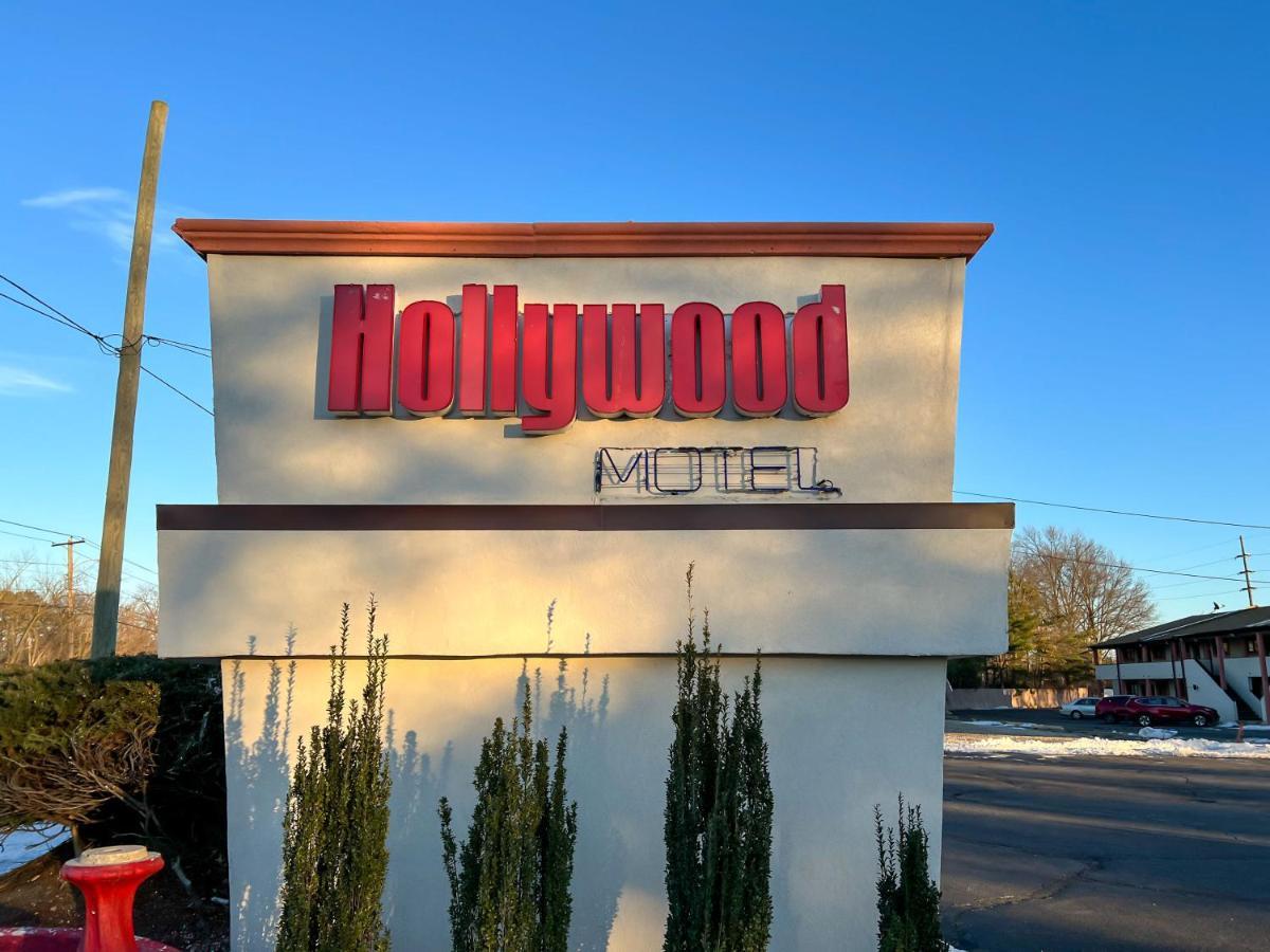 Hollywood Motel Farmingdale Eksteriør billede