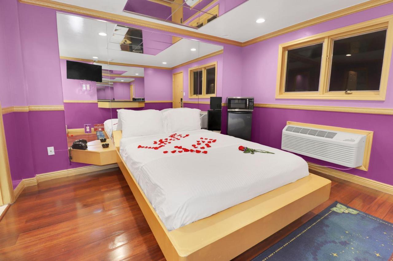 Hollywood Motel Farmingdale Eksteriør billede